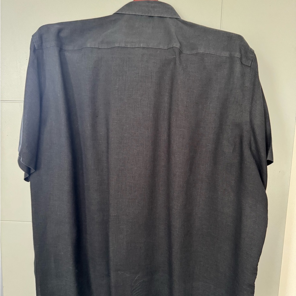 Men's UNTUCKit Black Linen Button-Up Shirt - Picture 3 of 3